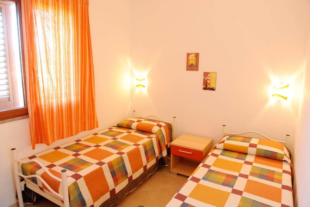 Case Vacanze Budoni Beach Habitación foto
